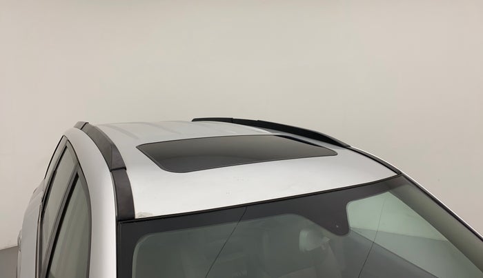 2016 Mahindra XUV500 W10 AT, Diesel, Automatic, 93,153 km, Roof