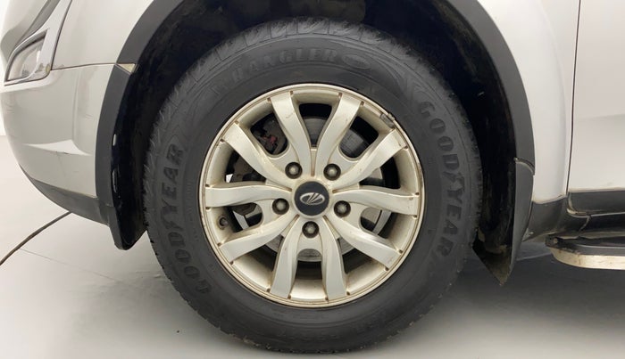 2016 Mahindra XUV500 W10 AT, Diesel, Automatic, 93,153 km, Left Front Wheel