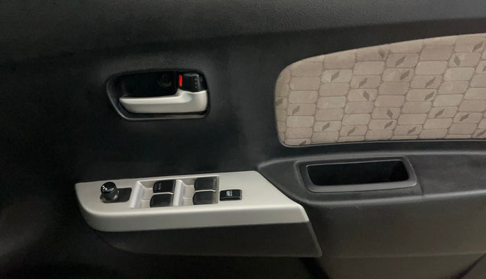 2016 Maruti Wagon R 1.0 VXI, Petrol, Manual, 41,932 km, Driver Side Door Panels Control
