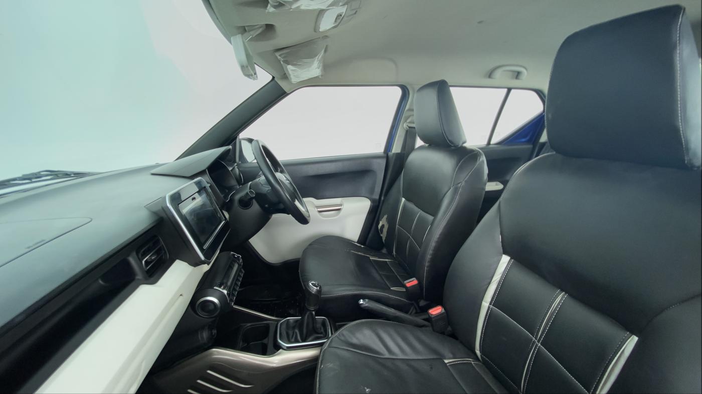 2017 Maruti IGNIS ALPHA 1.3 DDIS, Diesel, Manual, 79,923 km, Right Side Front Door Cabin
