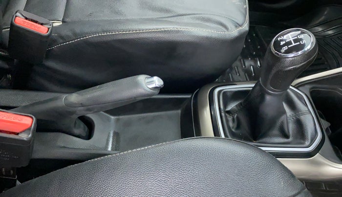2017 Maruti IGNIS ALPHA 1.3 DDIS, Diesel, Manual, 79,923 km, Gear Lever