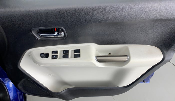 2017 Maruti IGNIS ALPHA 1.3 DDIS, Diesel, Manual, 79,923 km, Driver Side Door Panels Control