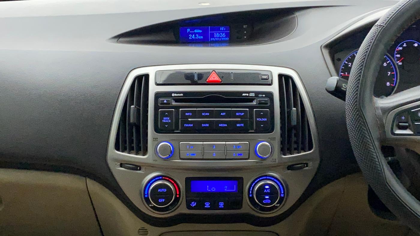 2012 Hyundai i20 SPORTZ 1.2, Petrol, Manual, 67,653 km, Air Conditioner