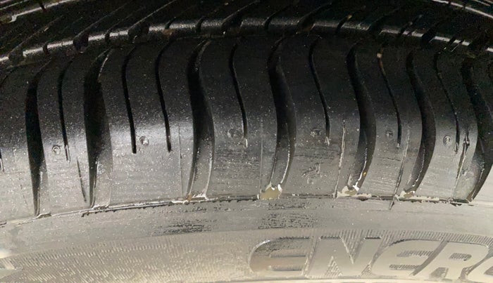 2016 Honda City 1.5L I-VTEC VX CVT, Petrol, Automatic, 1,29,335 km, Left Rear Tyre Tread