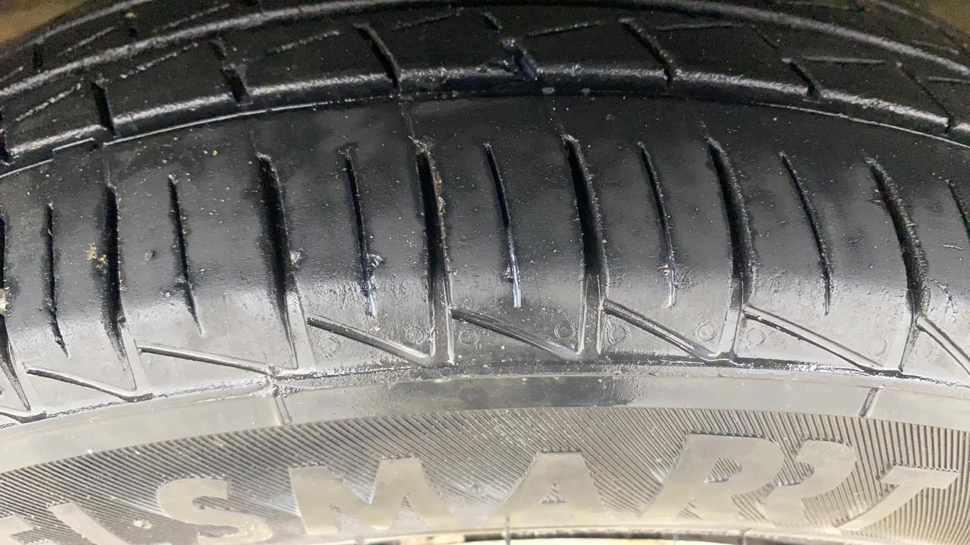 2022 Maruti Alto VXI, Petrol, Manual, 26,927 km, Left Front Tyre Tread