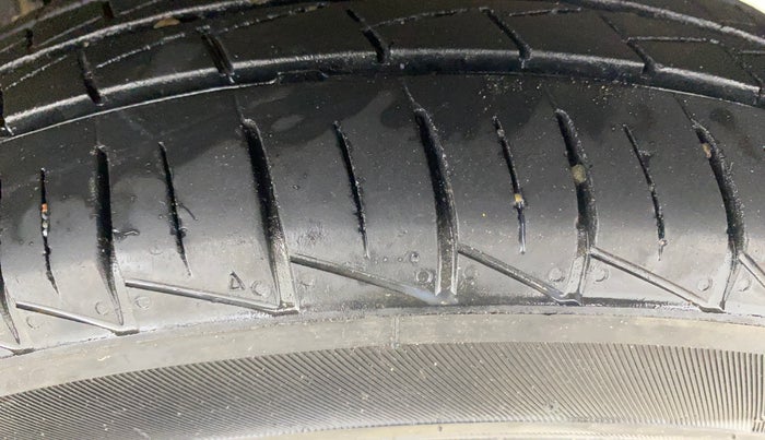 2022 Maruti Alto VXI, Petrol, Manual, 26,927 km, Left Rear Tyre Tread