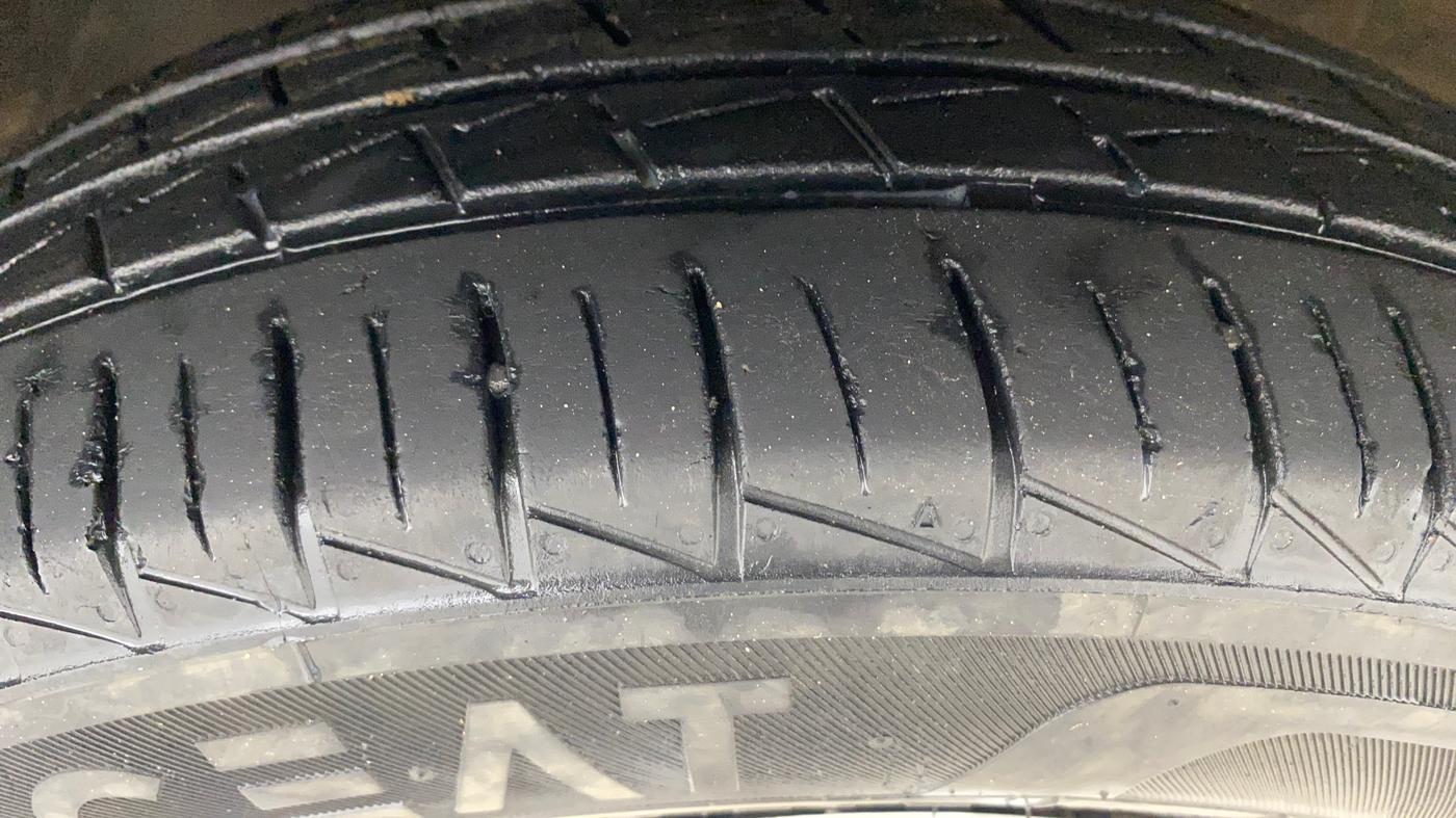 2022 Maruti Alto VXI, Petrol, Manual, 26,927 km, Right Front Tyre Tread