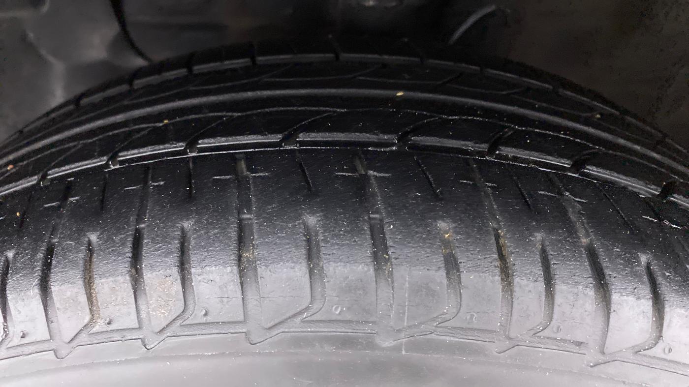 2019 Hyundai Elite i20 ASTA 1.2 (O), Petrol, Manual, 20,526 km, Left Front Tyre Tread
