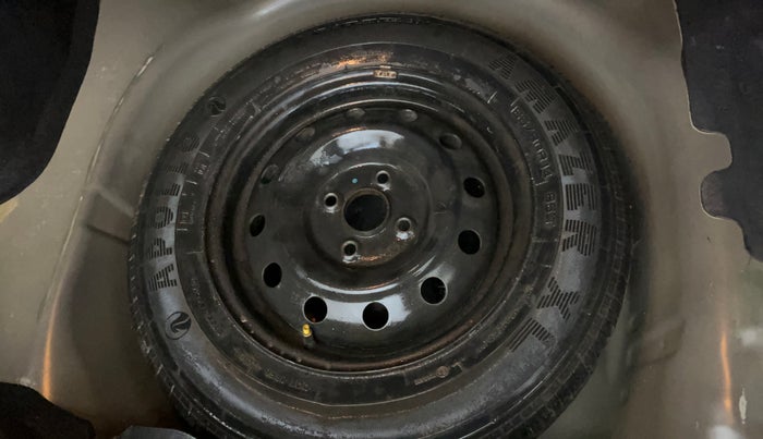 2015 Maruti Swift Dzire VXI, Petrol, Manual, 58,310 km, Spare Tyre