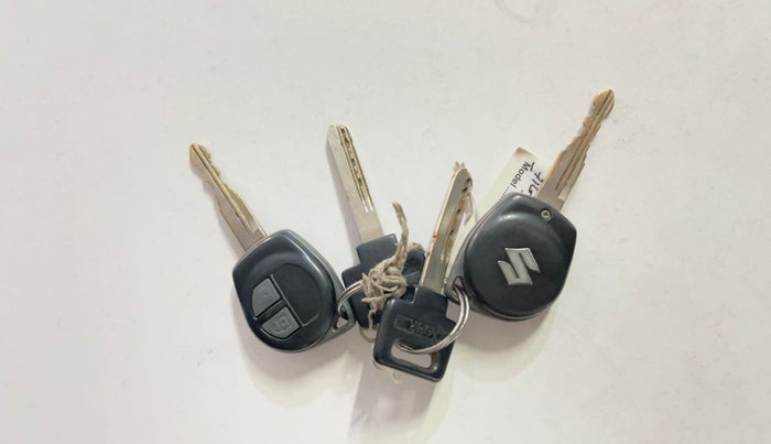 2015 Maruti Swift Dzire VXI, Petrol, Manual, 58,310 km, Key Close Up