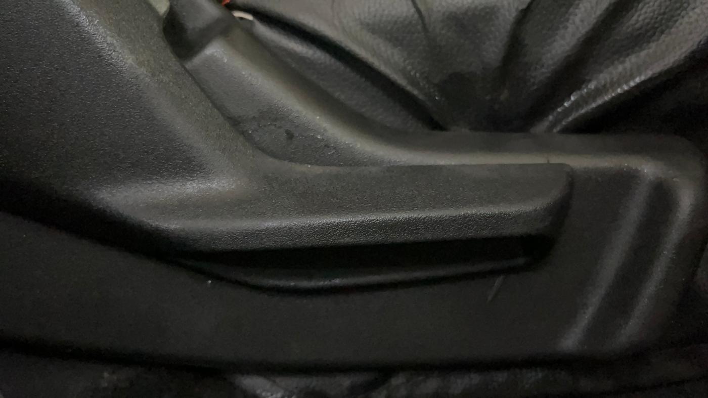 2022 Maruti Celerio VXI CNG, CNG, Manual, 75,202 km, Driver Side Adjustment Panel