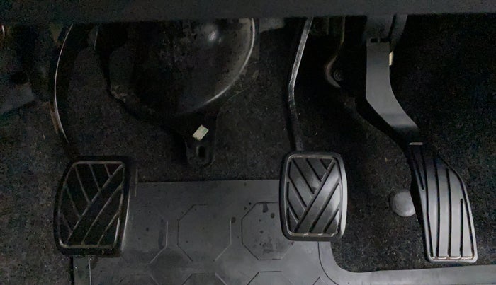 2012 Maruti Ritz VXI, Petrol, Manual, 80,315 km, Pedals
