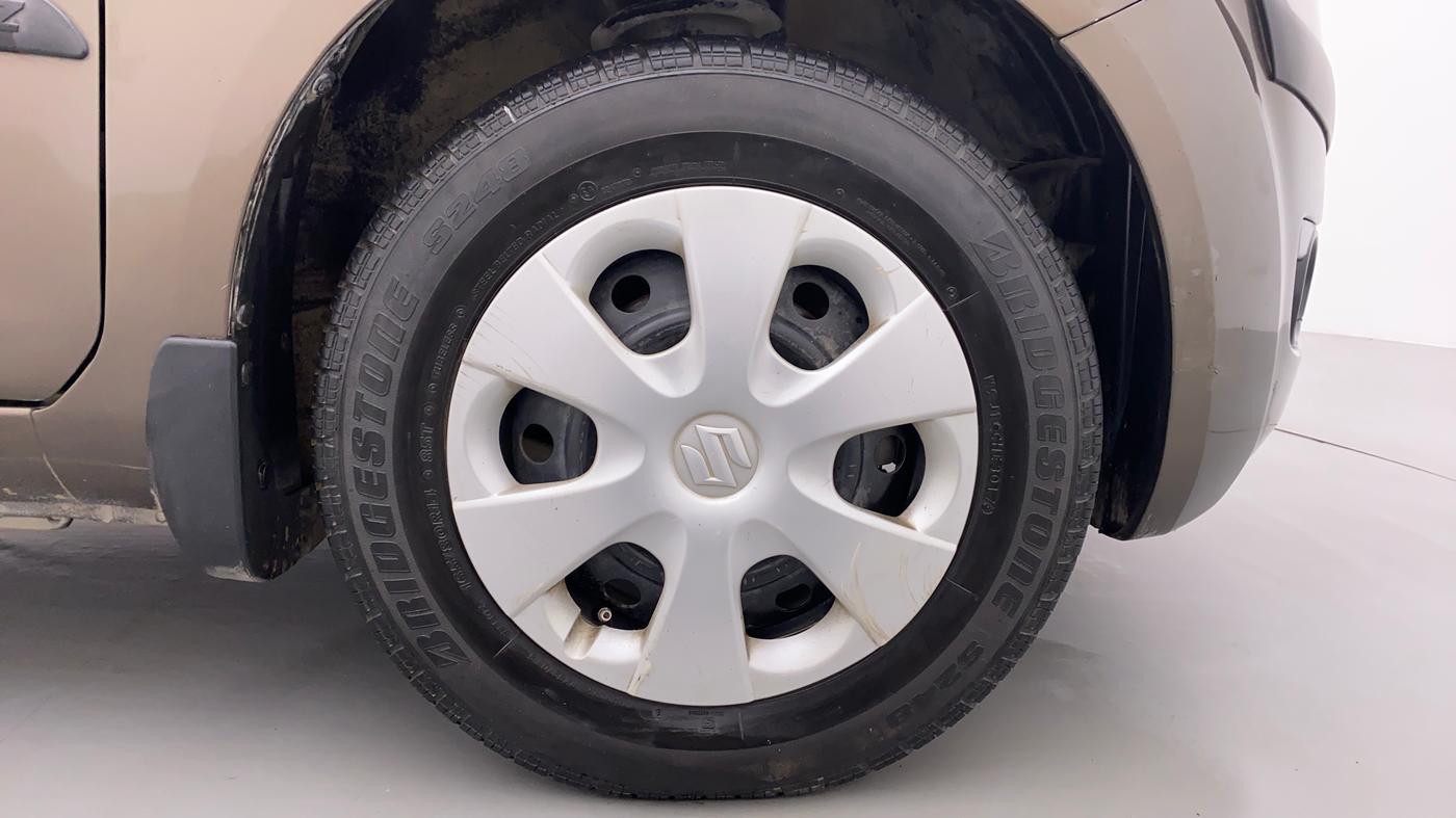 2012 Maruti Ritz VXI, Petrol, Manual, 80,315 km, Right Front Wheel