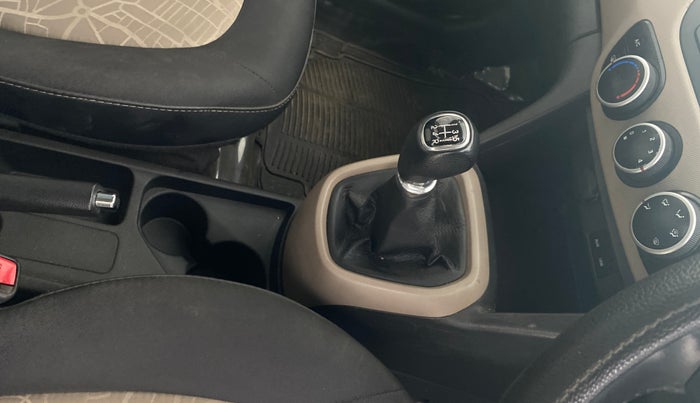 2014 Hyundai Grand i10 ASTA (O) 1.2 KAPPA VTVT, CNG, Manual, 75,911 km, Gear Lever