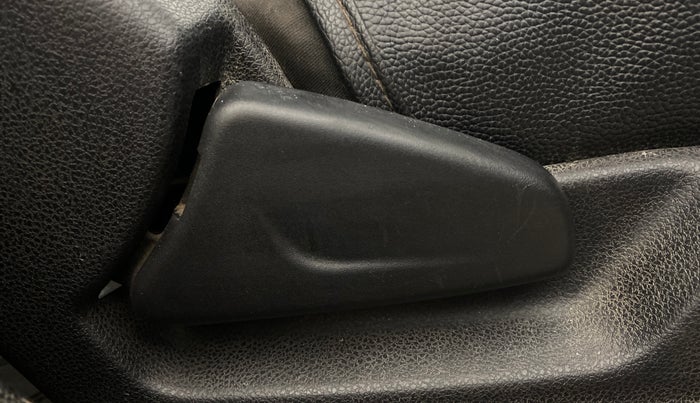 2018 Renault Kwid RXT 1.0 AMT, Petrol, Automatic, 42,644 km, Driver Side Adjustment Panel