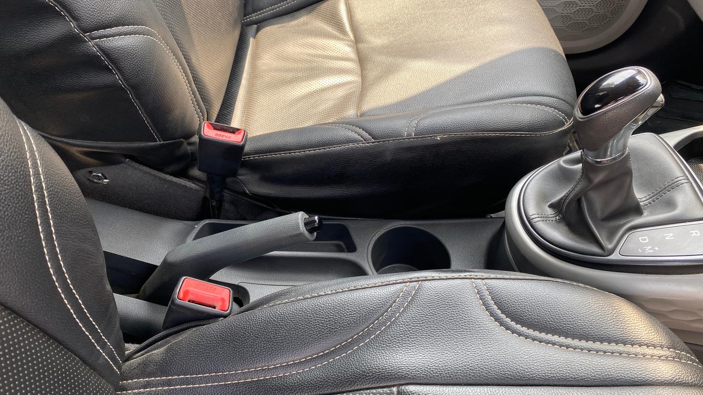 2022 Hyundai GRAND I10 NIOS SPORTZ AMT 1.2 KAPPA VTVT, Petrol, Automatic, 39,076 km, Gear Lever