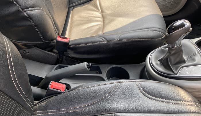 2022 Hyundai GRAND I10 NIOS SPORTZ AMT 1.2 KAPPA VTVT, Petrol, Automatic, 39,049 km, Gear Lever