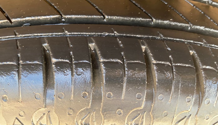 2020 Renault Kwid RXT 1.0 (O), Petrol, Manual, 20,367 km, Left Rear Tyre Tread