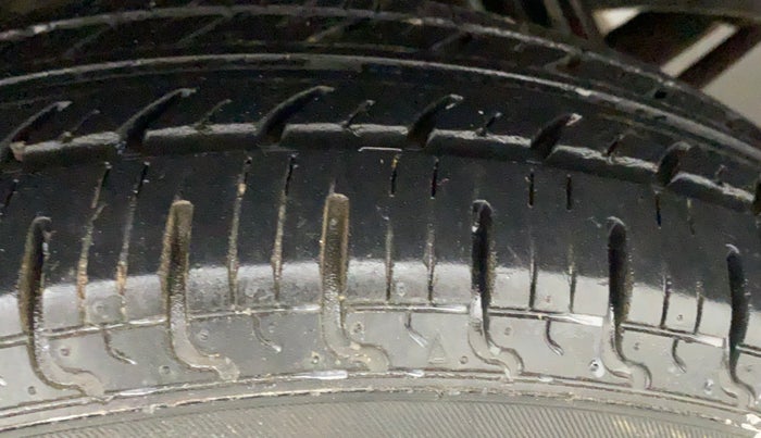 2018 Datsun Redi Go S 1.0 AMT, Petrol, Automatic, 30,777 km, Right Rear Tyre Tread