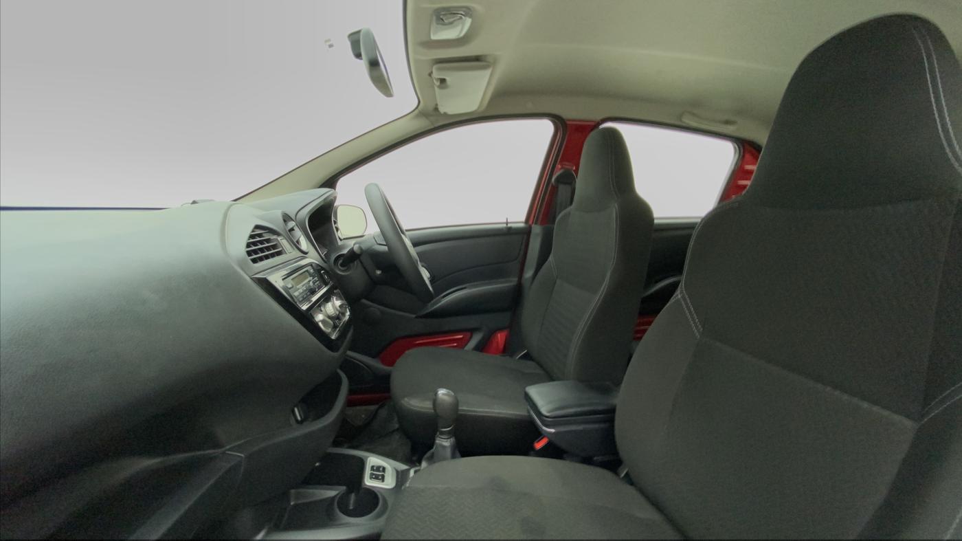 2018 Datsun Redi Go S 1.0 AMT, Petrol, Automatic, 30,777 km, Right Side Front Door Cabin