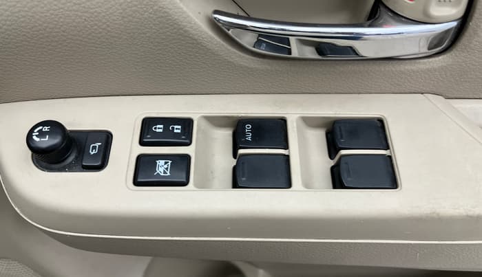 2020 Maruti Ertiga VXI CNG, CNG, Manual, 70,249 km, Driver Side Door Panels Control