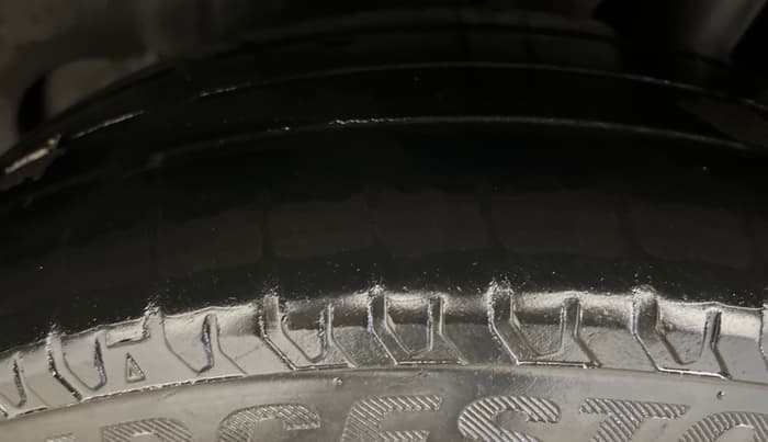 2020 Maruti Ertiga VXI CNG, CNG, Manual, 70,249 km, Left Rear Tyre Tread