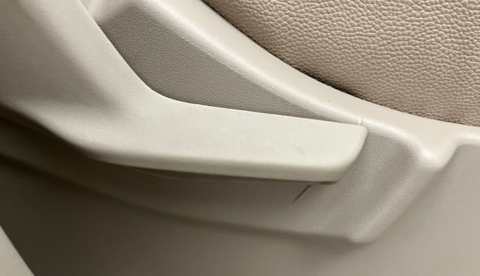 2020 Maruti Ertiga VXI CNG, CNG, Manual, 70,249 km, Driver Side Adjustment Panel