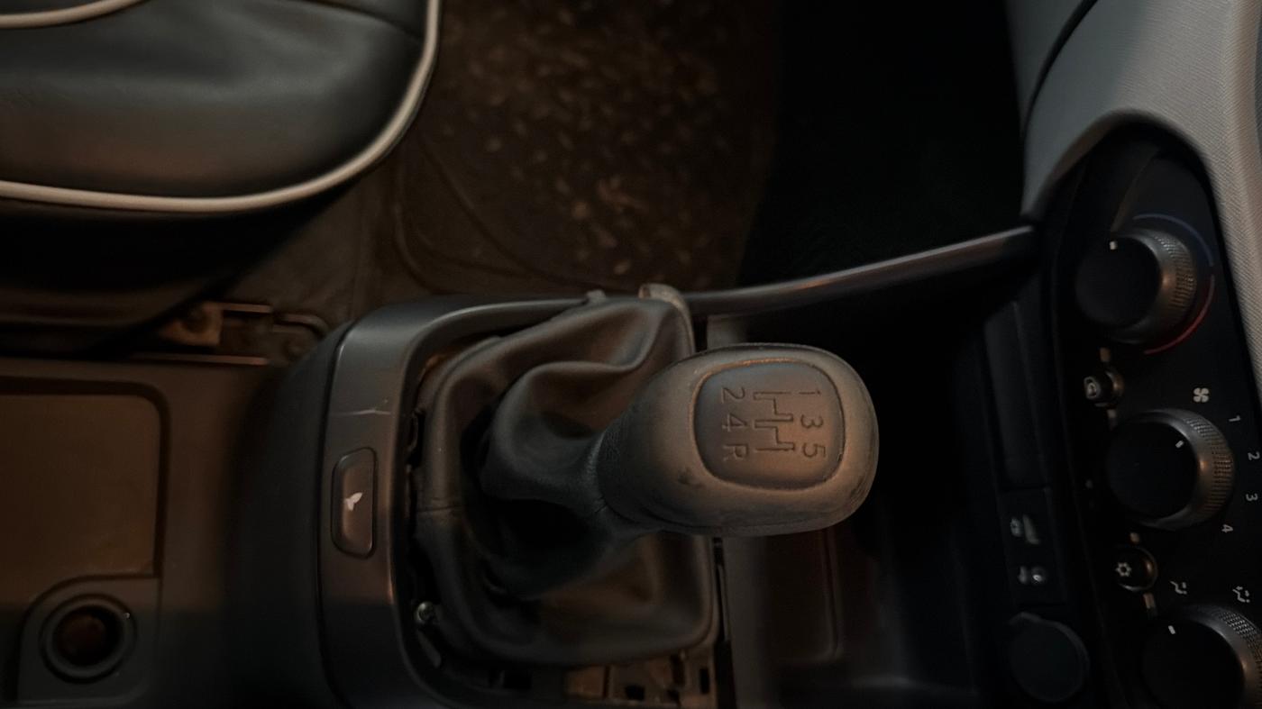 2020 Tata ALTROZ XM PETROL, Petrol, Manual, 52,569 km, Gear Lever