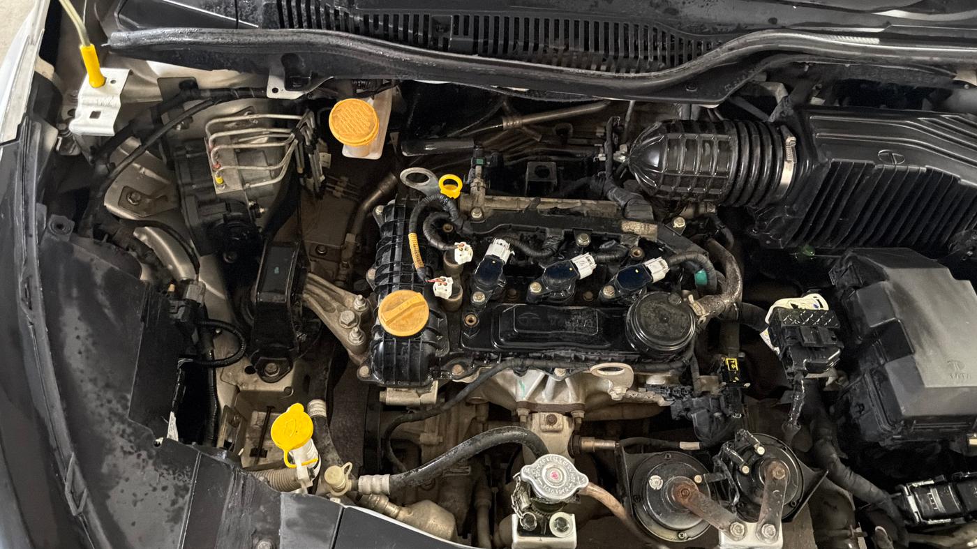 2020 Tata ALTROZ XM PETROL, Petrol, Manual, 52,569 km, Engine View - Right
