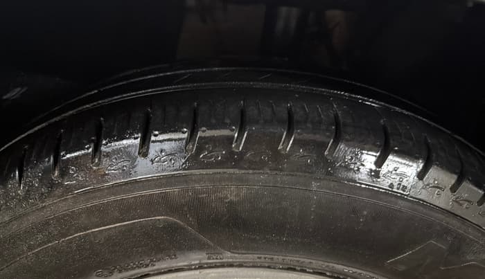 2020 Tata ALTROZ XM PETROL, Petrol, Manual, 52,604 km, Right Front Tyre Tread
