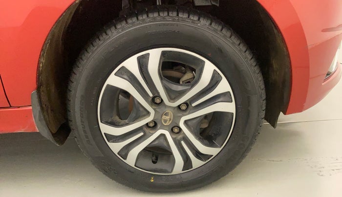 2019 Tata Tiago XZA PETROL, Petrol, Automatic, 32,045 km, Right Front Wheel