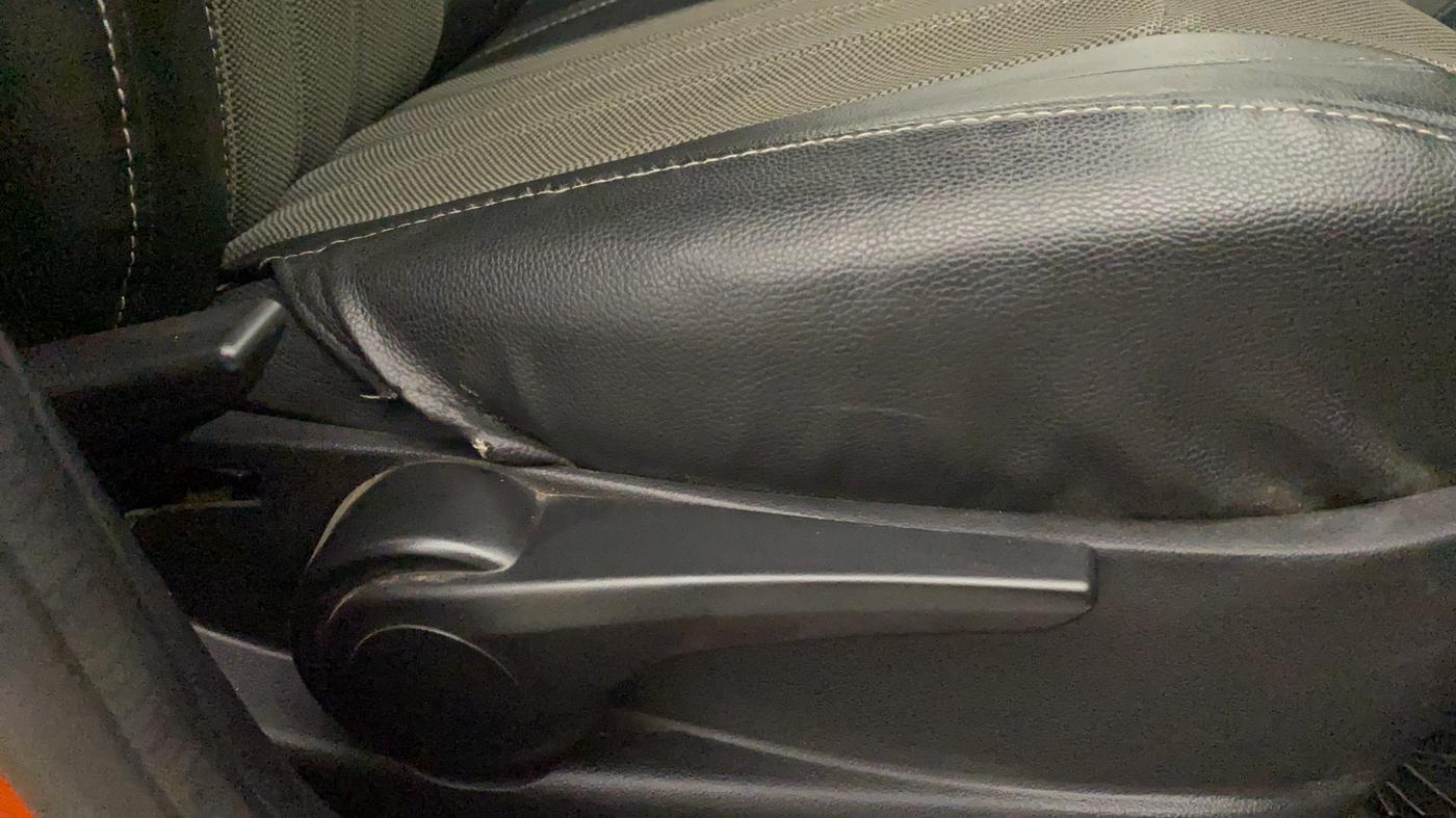 2019 Tata Tiago XZA PETROL, Petrol, Automatic, 32,045 km, Driver Side Adjustment Panel