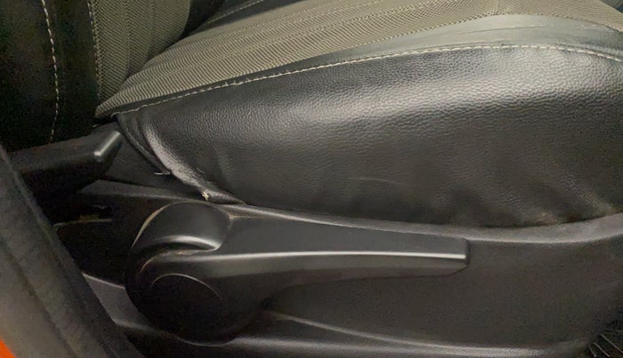 2019 Tata Tiago XZA PETROL, Petrol, Automatic, 32,045 km, Driver Side Adjustment Panel