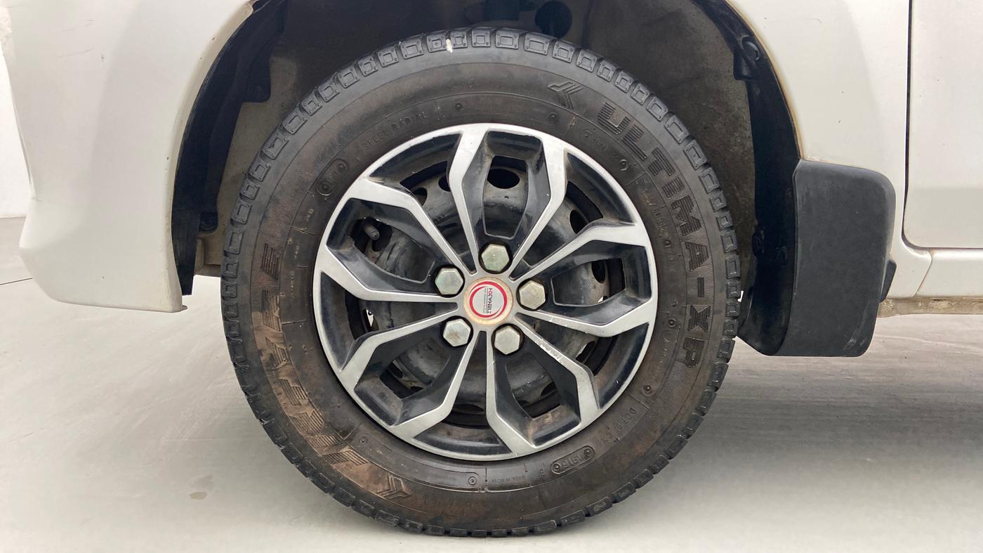 2017 Maruti Alto 800 LXI, Petrol, Manual, 40,977 km, Left Front Wheel