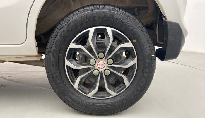 2017 Maruti Alto 800 LXI, Petrol, Manual, 40,977 km, Left Rear Wheel