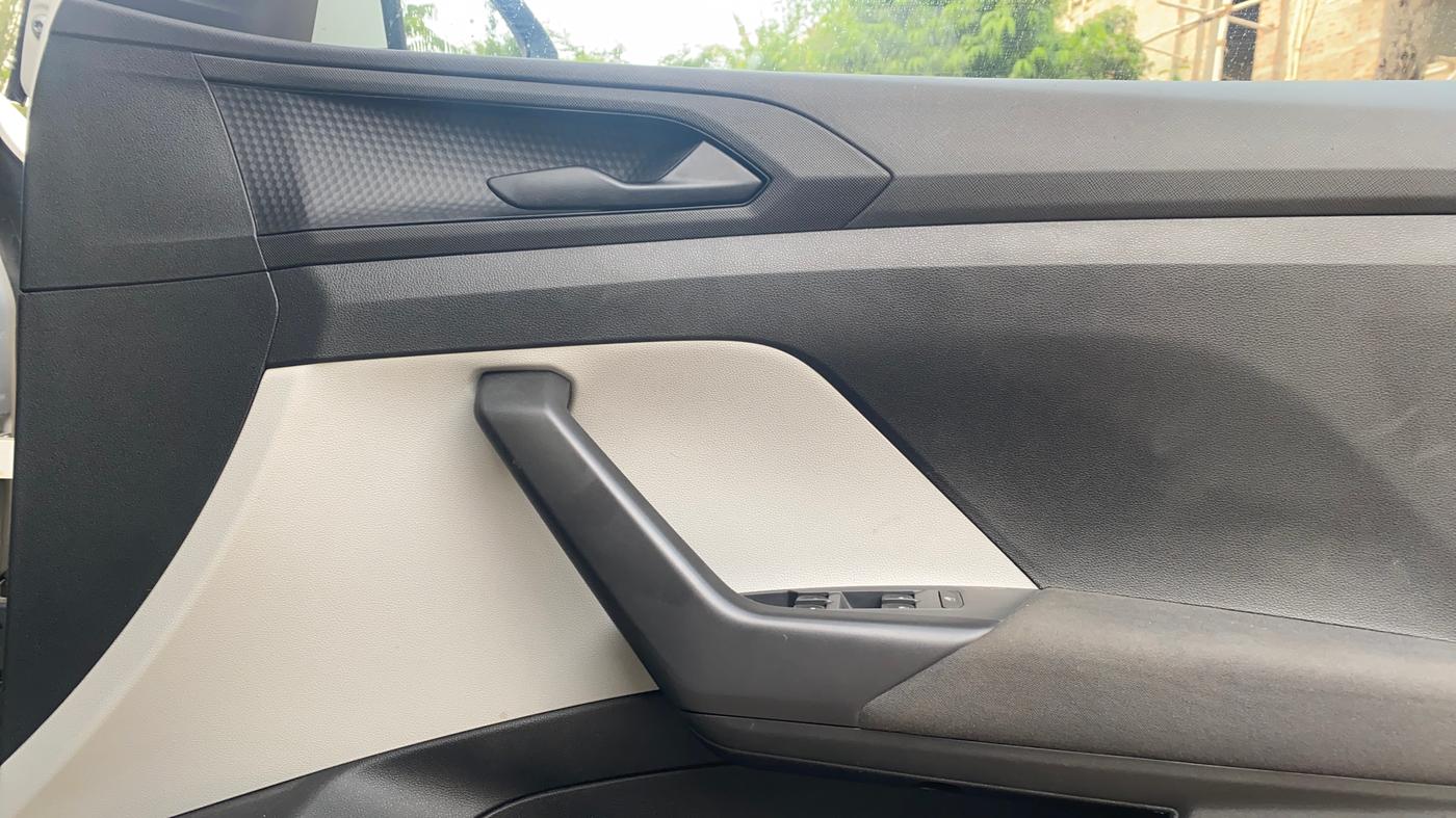 2023 Skoda KUSHAQ Active plus 1.0 TSI , Petrol, Manual, 56,207 km, Driver Side Door Panels Control