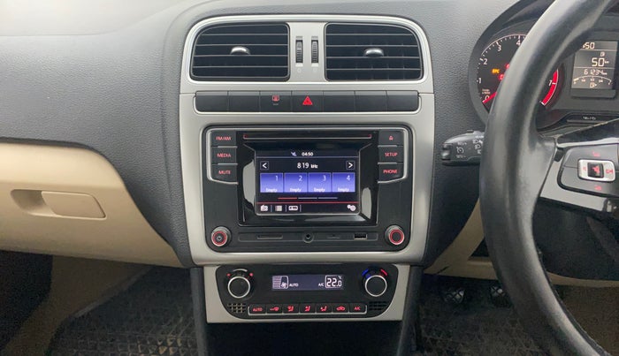 2016 Volkswagen Ameo HIGHLINE1.2L, Petrol, Manual, 61,167 km, Air Conditioner