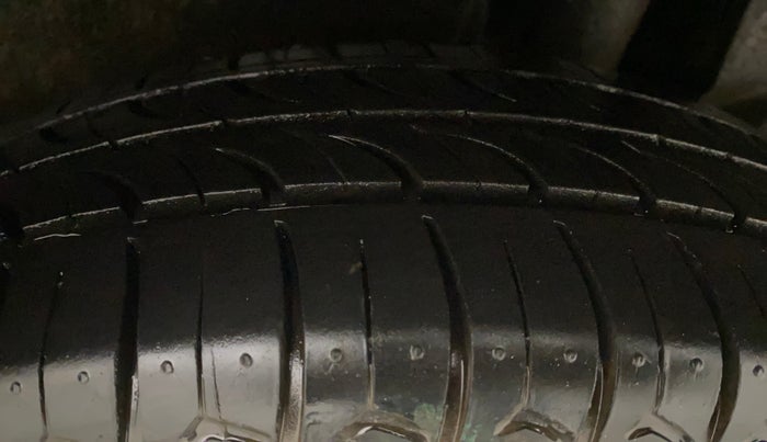 2020 Maruti Dzire VXI AMT, Petrol, Automatic, 52,101 km, Left Rear Tyre Tread