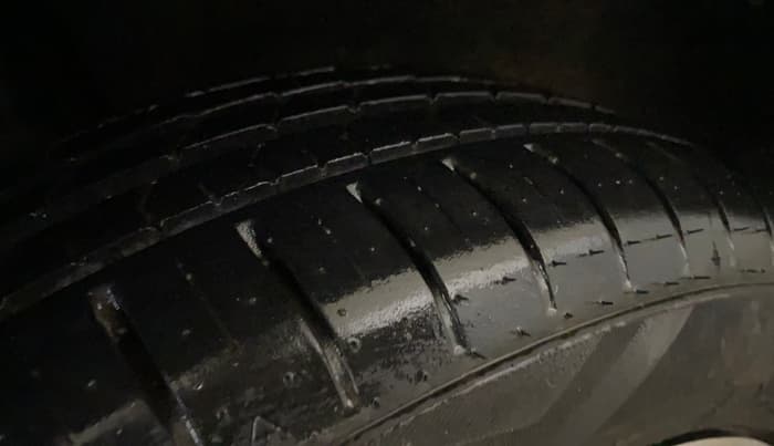 2020 Maruti Baleno ZETA PETROL 1.2, Petrol, Manual, 8,853 km, Right Rear Tyre Tread