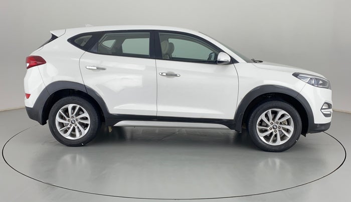 2018 Hyundai Tucson 2WD MT PETROL, Petrol, Manual, 44,093 km, Right Side View