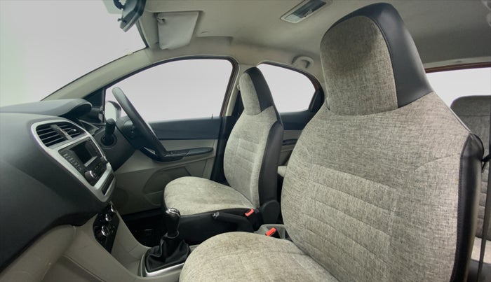 2016 Tata Tiago XT 1.05 REVOTORQ, Diesel, Manual, 82,619 km, Right Side Front Door Cabin