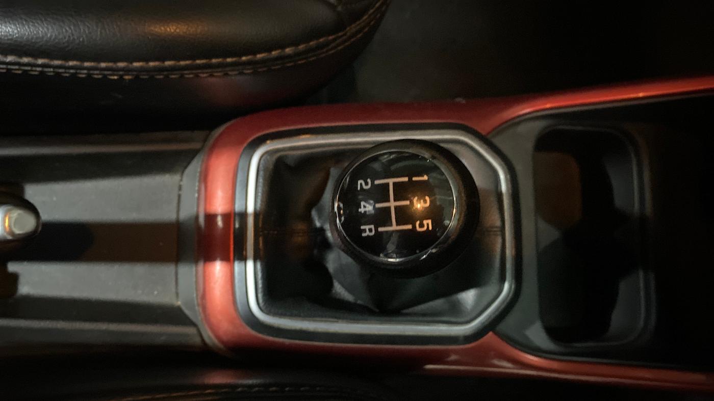2017 Maruti IGNIS DELTA 1.2, Petrol, Manual, 55,688 km, Gear Lever