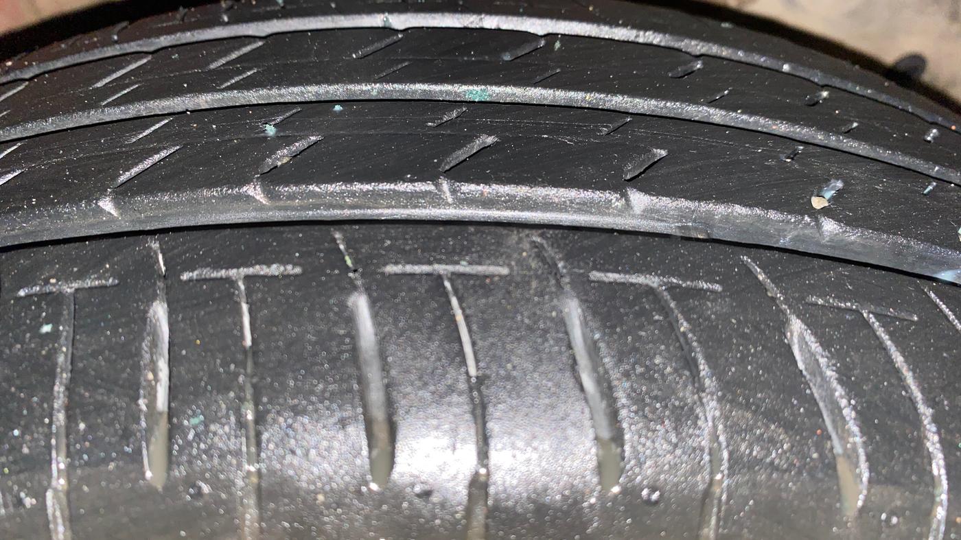 2017 Maruti IGNIS DELTA 1.2, Petrol, Manual, 55,688 km, Right Front Tyre Tread
