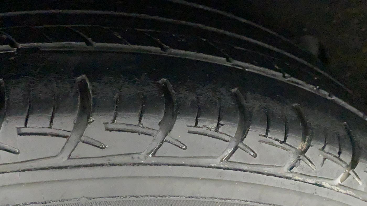 2018 Maruti Baleno DELTA PETROL 1.2, Petrol, Manual, 33,089 km, Right Rear Tyre Tread