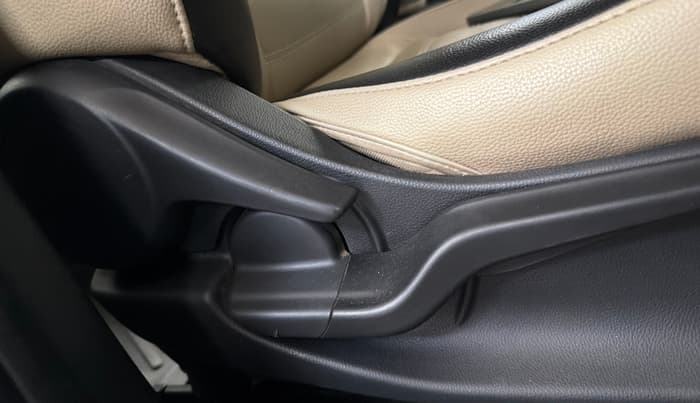 2020 Honda Amaze 1.2L I-VTEC V, Petrol, Manual, 73,159 km, Driver Side Adjustment Panel