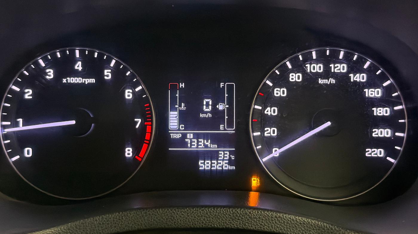 2016 Hyundai Creta SX PLUS  ANNIVERSARY EDITION 1.6 PETROL, Petrol, Manual, 58,326 km, Odometer Image
