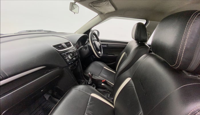 2015 Maruti Swift VXI, Petrol, Manual, 77,147 km, Right Side Front Door Cabin