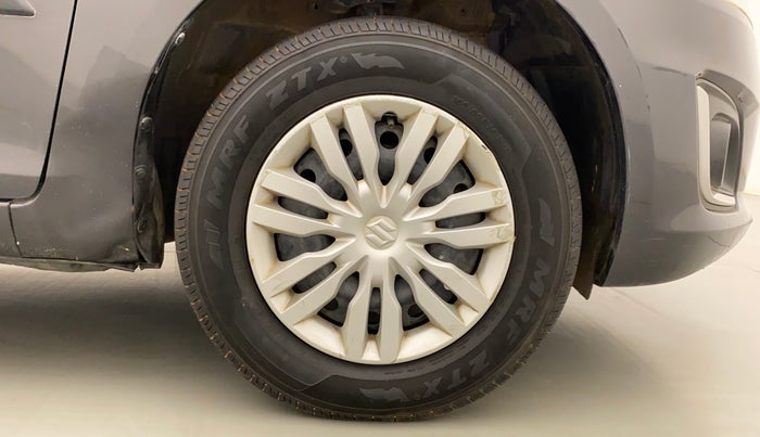 2015 Maruti Swift VXI, Petrol, Manual, 77,147 km, Right Front Wheel
