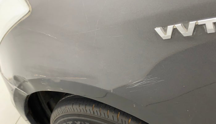 2015 Maruti Swift VXI, Petrol, Manual, 77,147 km, Left fender - Minor scratches