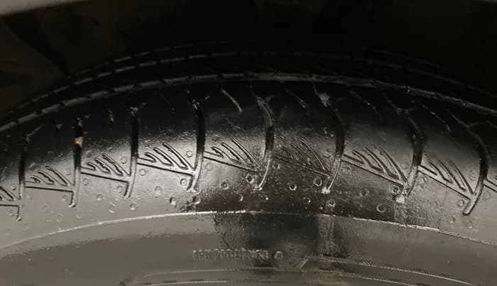 2016 Hyundai Creta SX PLUS AT 1.6 PETROL, Petrol, Automatic, 85,640 km, Left Front Tyre Tread
